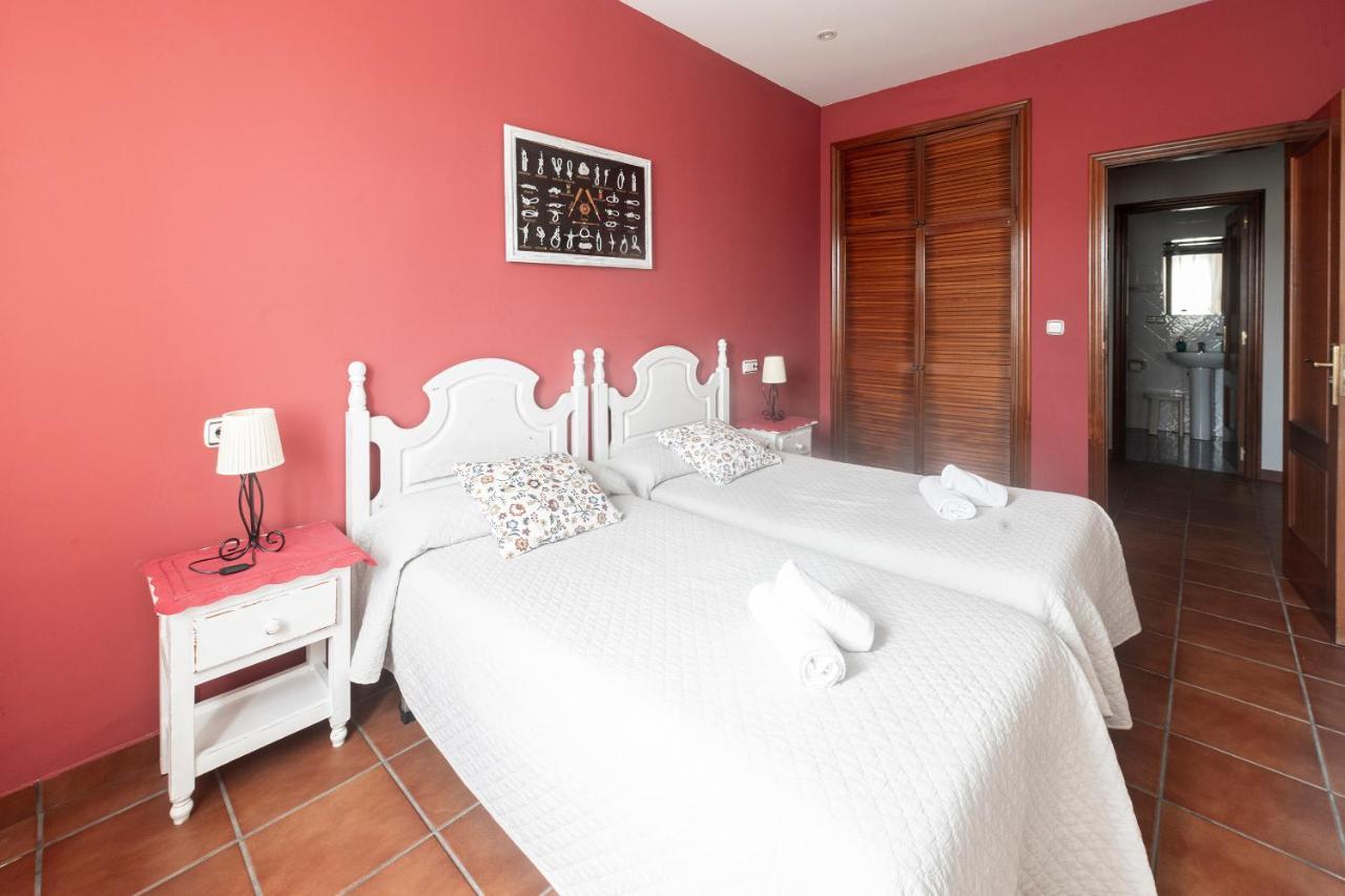 Apartamentos Turisticos La Flor Muros de Nalón Buitenkant foto