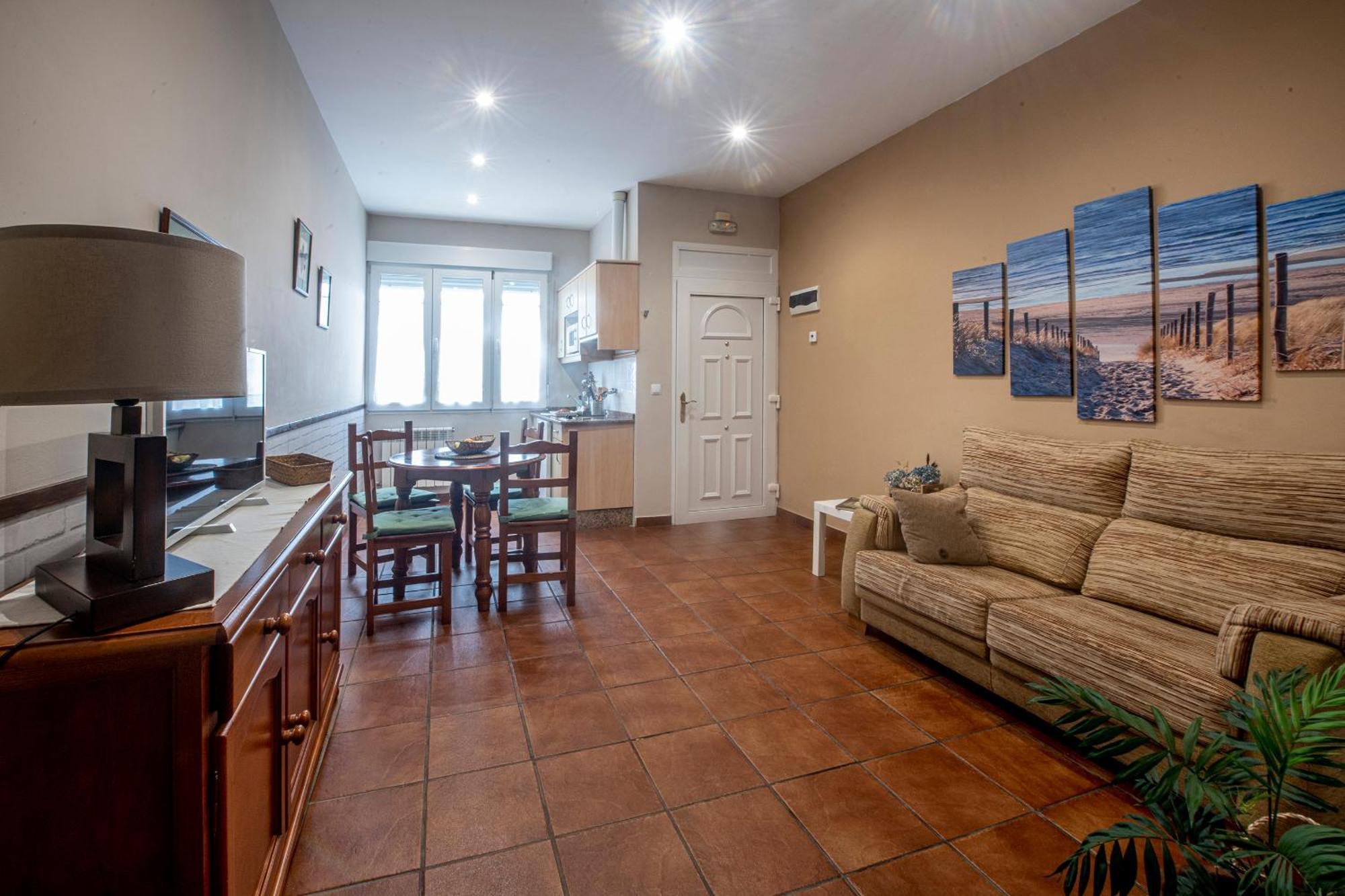 Apartamentos Turisticos La Flor Muros de Nalón Buitenkant foto